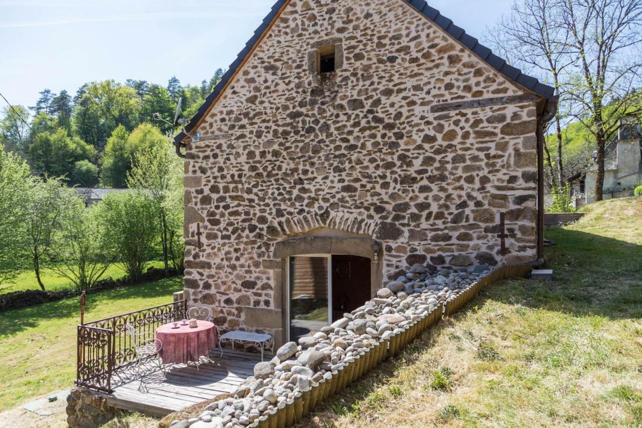 Gite De La Genevriere Saint-Chamant Экстерьер фото